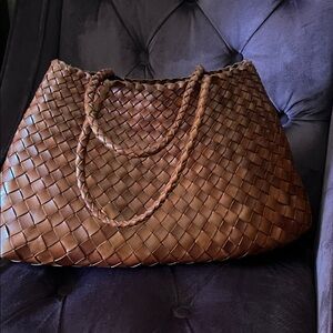 Dragon diffusion large santa croce bag. Like new